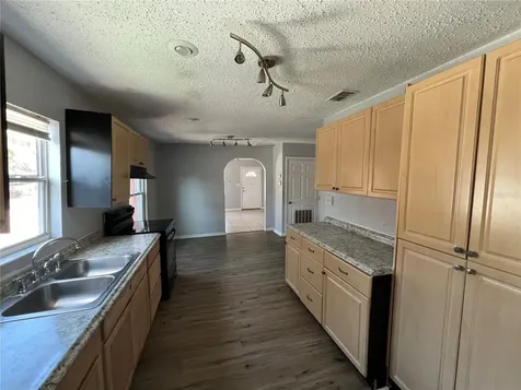 8305 N Brooks Street Tampa FL 33604