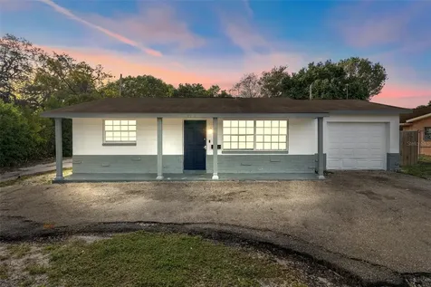 4386 18th Avenue S St Petersburg FL 33711