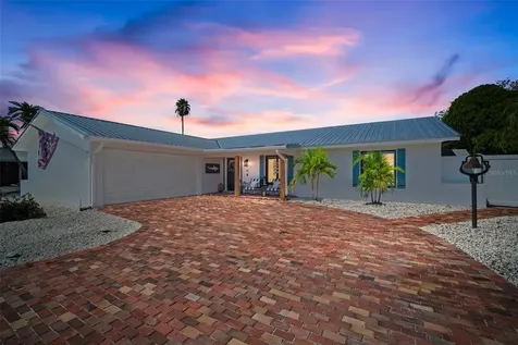 6514 King Palm Way Apollo Beach FL 33572