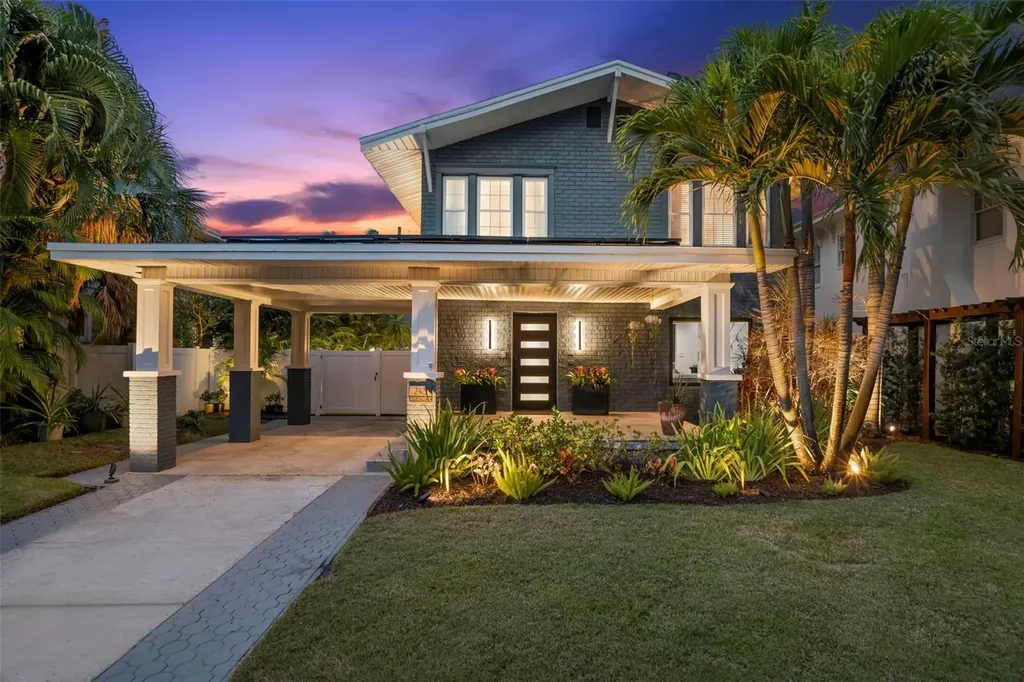 245 14th Avenue NE St Petersburg FL 33701