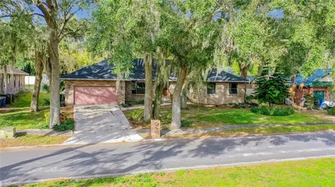 2107 Herndon Street Dover FL 33527