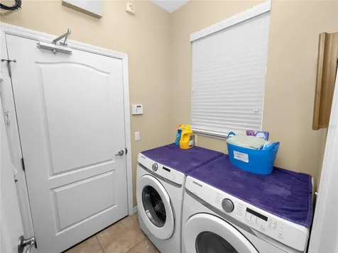 8106 Lake James Boulevard Lakeland FL 33810