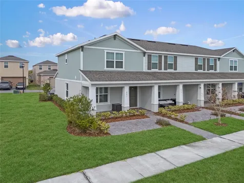 661 Belgrove Street Debary FL 32713