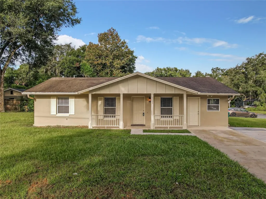 1125 N Tremain Street Mount Dora FL 32757