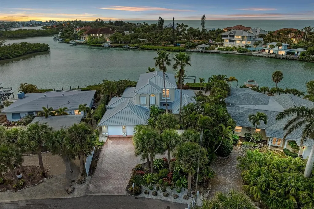 916 Casey Cove Drive Nokomis FL 34275