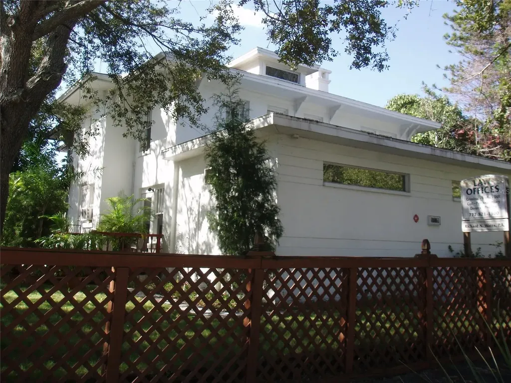 1300 Dr Martin Luther King Jr Street N St Petersburg FL 33705