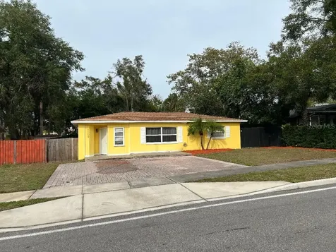 1109 Pennsylvania Avenue Palm Harbor FL 34683