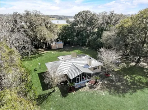 18316 Townsend House Road Dade City FL 33523