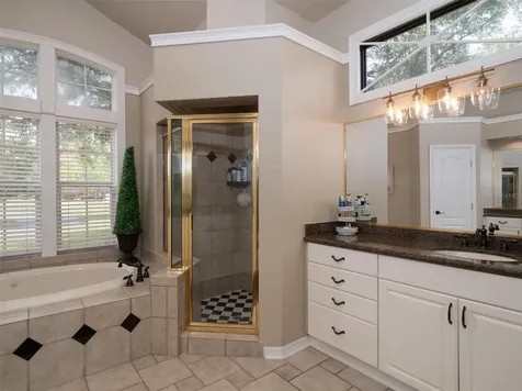 5229 NW 67 Street Gainesville FL 32653