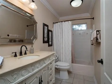 5229 NW 67 Street Gainesville FL 32653