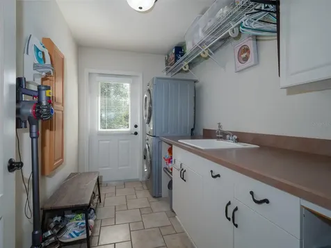 5229 NW 67 Street Gainesville FL 32653