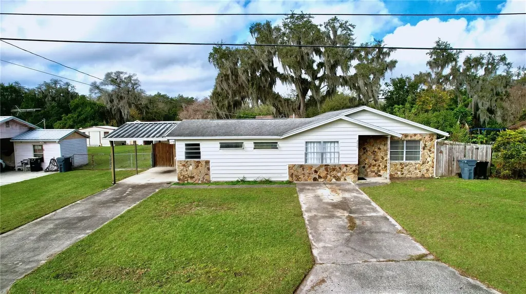 2620 Howard Street Mulberry FL 33860