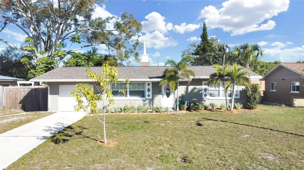 4325 37th Avenue N St Petersburg FL 33713