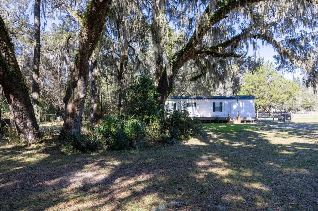 28706 NW 32nd Avenue Newberry FL 32669