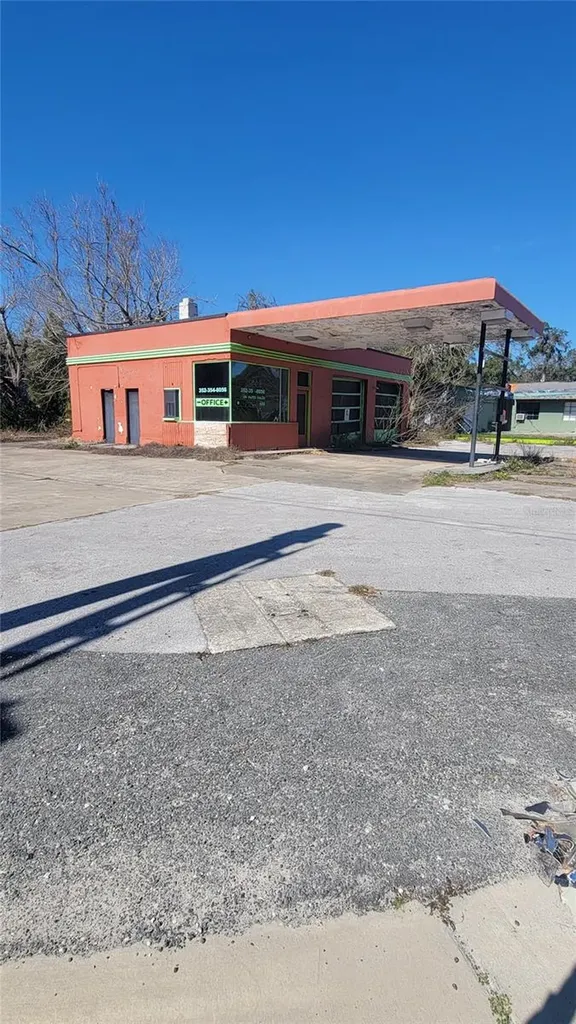 10 NW 250th Street Newberry FL 32669