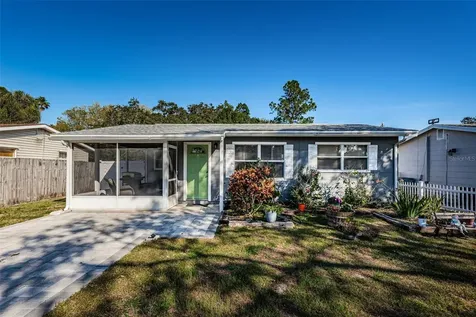 7335 43rd Avenue N St Petersburg FL 33709