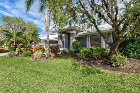 1174 Sorrento Woods Boulevard Nokomis FL 34275