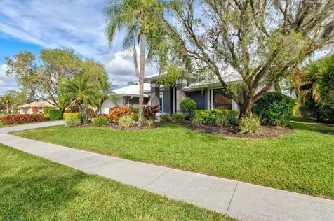 1174 Sorrento Woods Boulevard Nokomis FL 34275
