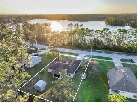 345 Courtland Boulevard Deltona FL 32738