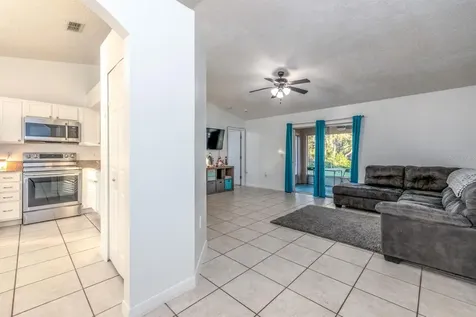 345 Courtland Boulevard Deltona FL 32738