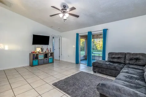 345 Courtland Boulevard Deltona FL 32738