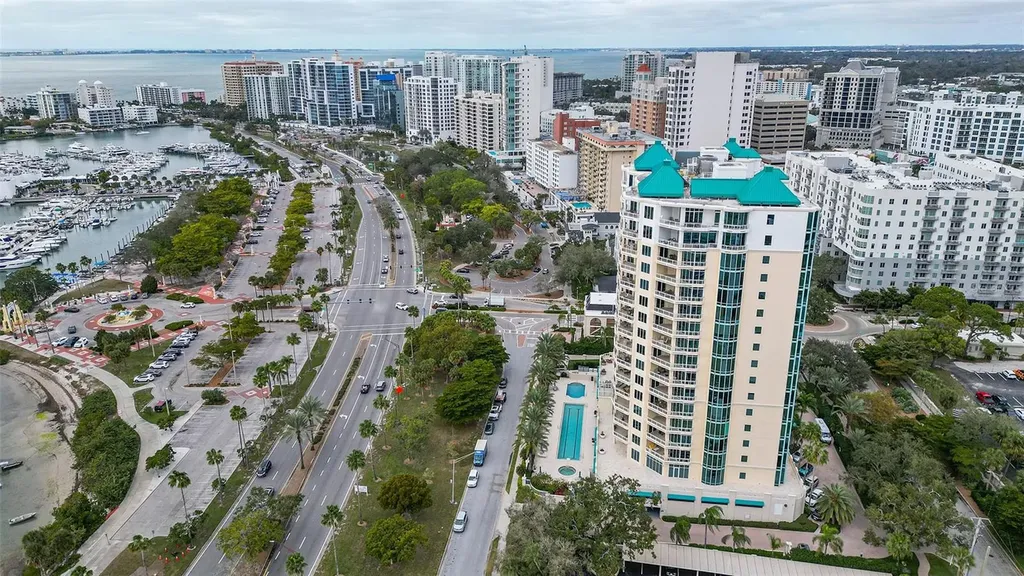 340 S Palm Avenue Sarasota FL 34236