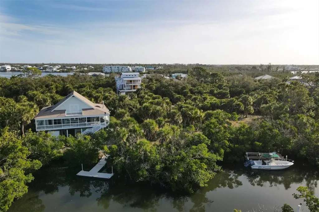 21 Bayshore Circle Placida FL 33946