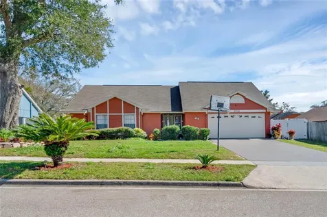 2713 Foxwood Court Orlando FL 32818