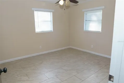 2500 Carver Avenue Orlando FL 32810