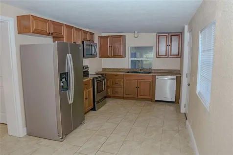 2500 Carver Avenue Orlando FL 32810