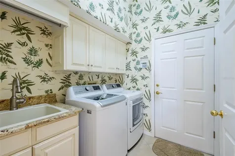 6586 Taeda Drive Sarasota FL 34241
