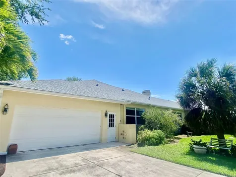 6586 Taeda Drive Sarasota FL 34241