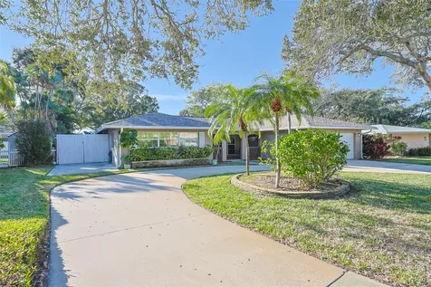 14510 Tanglewood Drive N Largo FL 33774