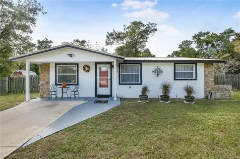 22 W Golden Street Beverly Hills FL 34465