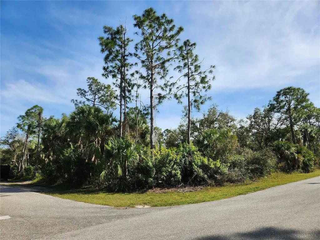 18319 Elgin Avenue Port Charlotte FL 33948