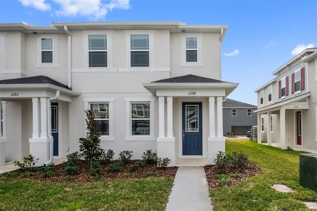 11369 Sunsail Avenue Orlando FL 32832