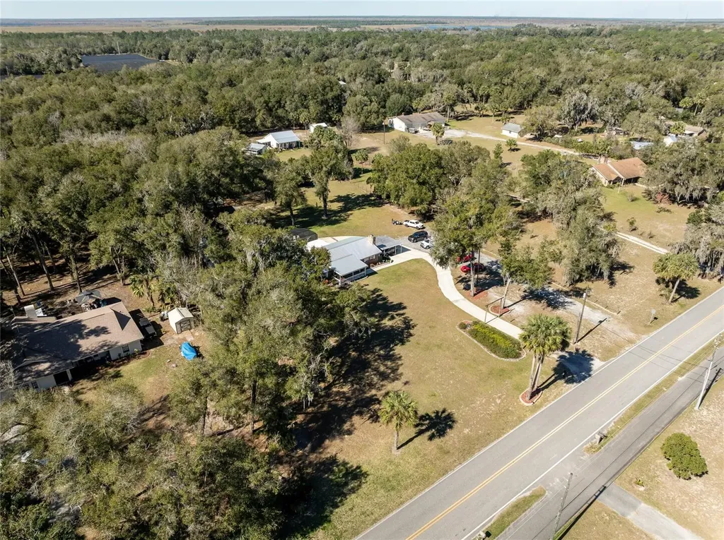 4176 Grand Avenue Deland FL 32720