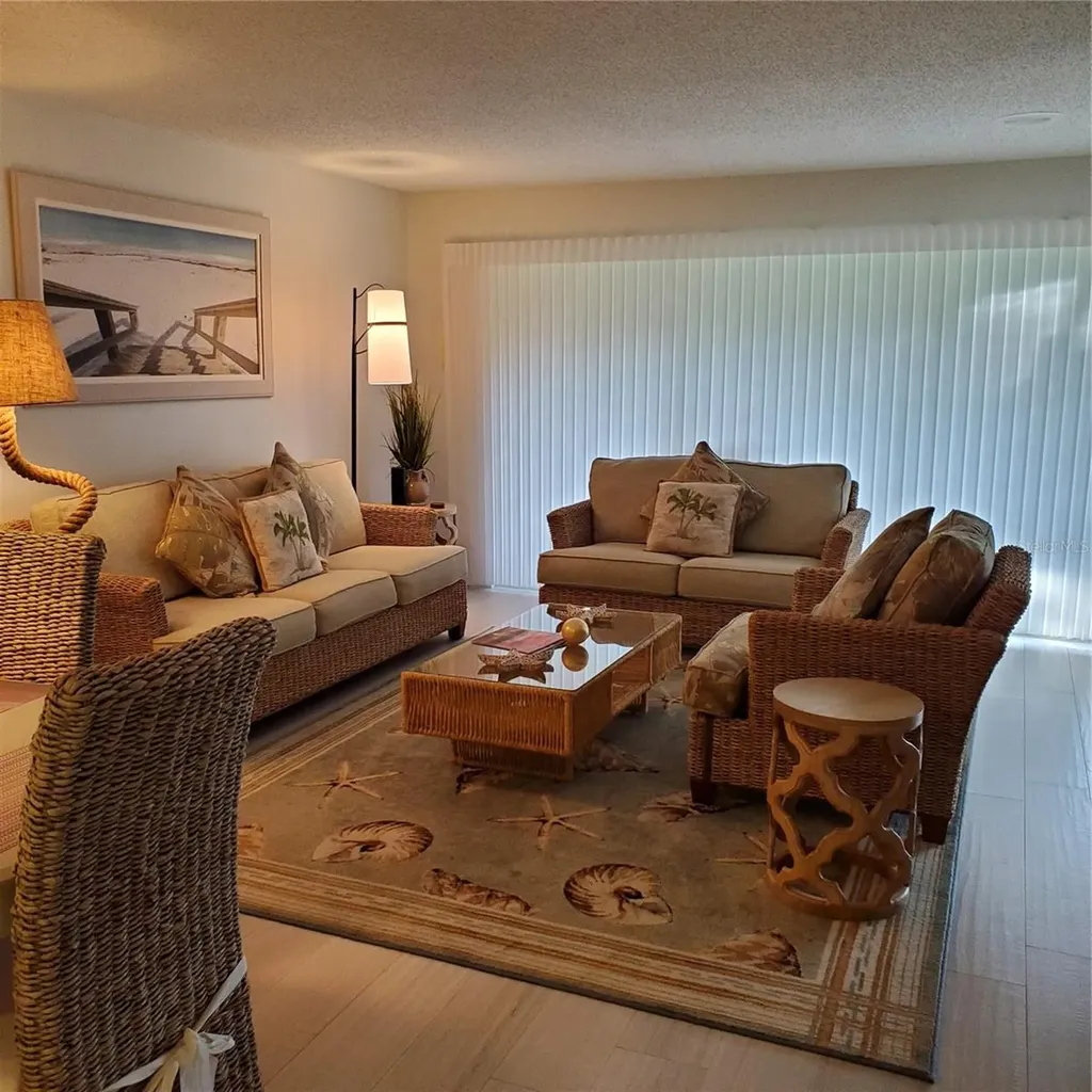 6892 W Country Club Lane Sarasota FL 34243