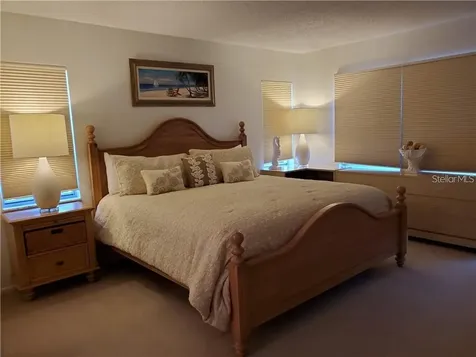 6892 W Country Club Lane Sarasota FL 34243