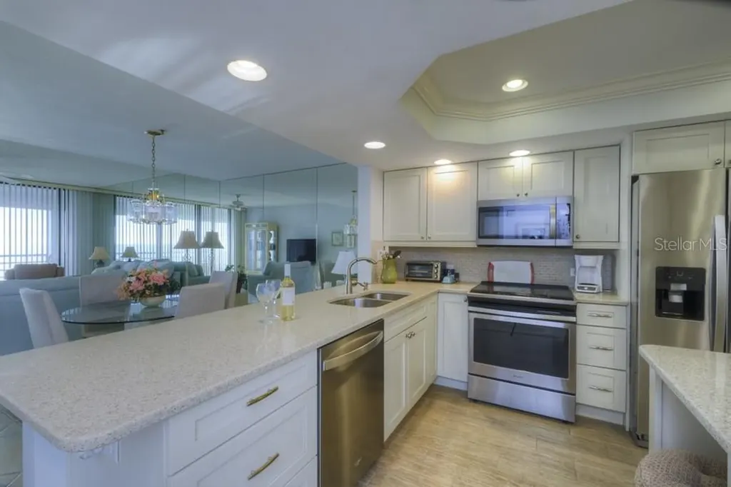 2105 Gulf Of Mexico Drive Longboat Key FL 34228