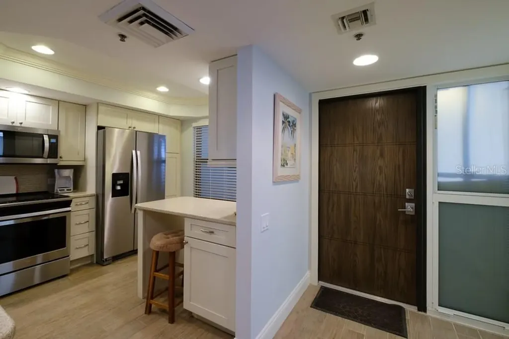 2105 Gulf Of Mexico Drive Longboat Key FL 34228