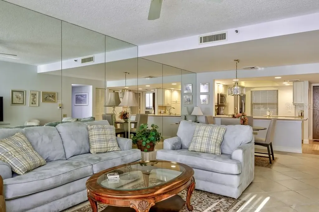 2105 Gulf Of Mexico Drive Longboat Key FL 34228
