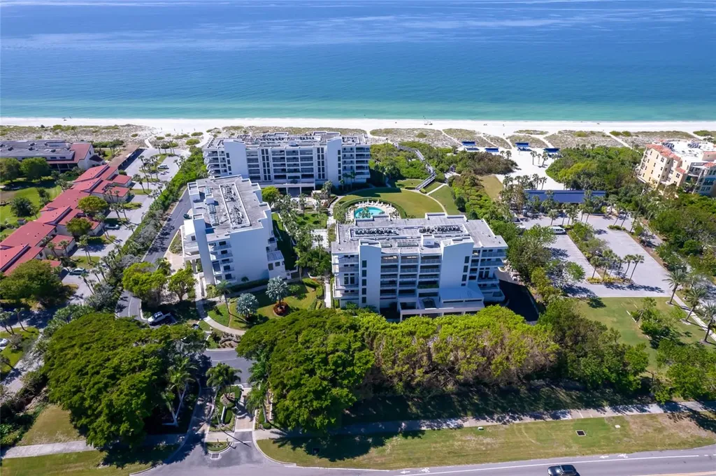 2105 Gulf Of Mexico Drive Longboat Key FL 34228