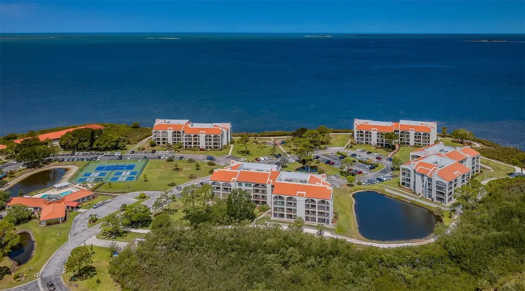 101 Mariner Drive Tarpon Springs FL 34689
