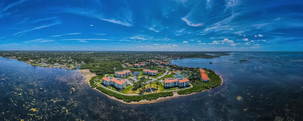 101 Mariner Drive Tarpon Springs FL 34689