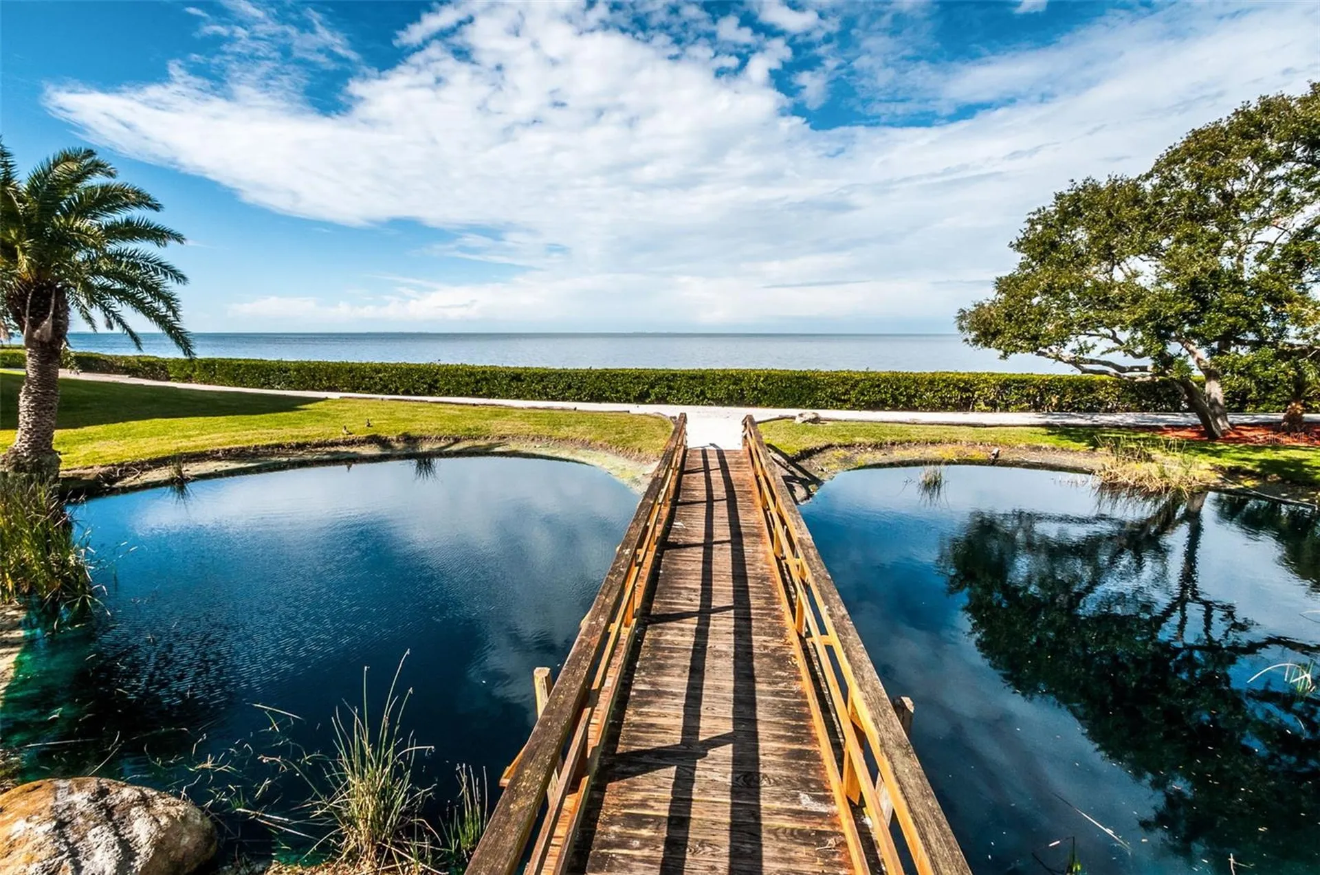 101 Mariner Drive Tarpon Springs FL 34689