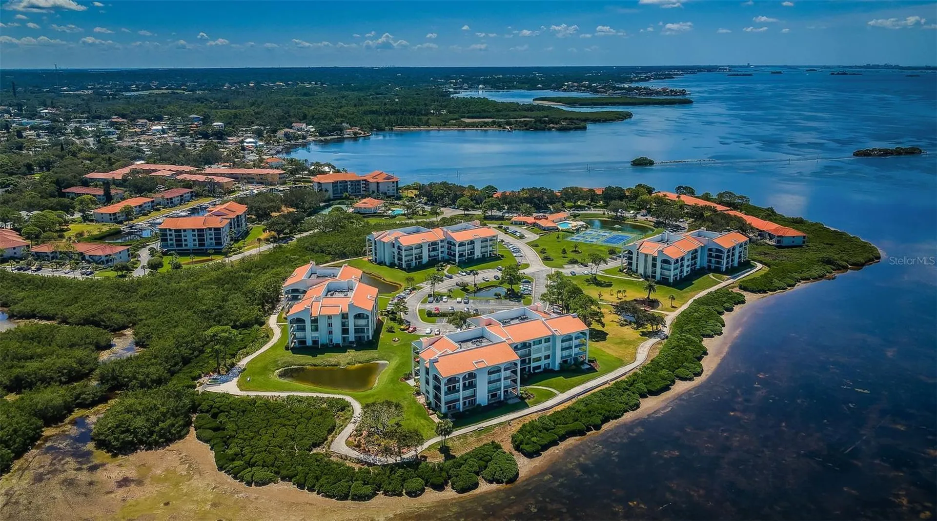 101 Mariner Drive Tarpon Springs FL 34689