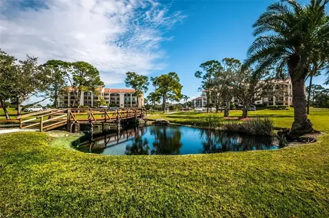 101 Mariner Drive Tarpon Springs FL 34689