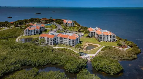 101 Mariner Drive Tarpon Springs FL 34689