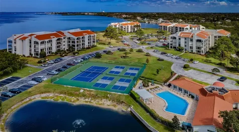 101 Mariner Drive Tarpon Springs FL 34689